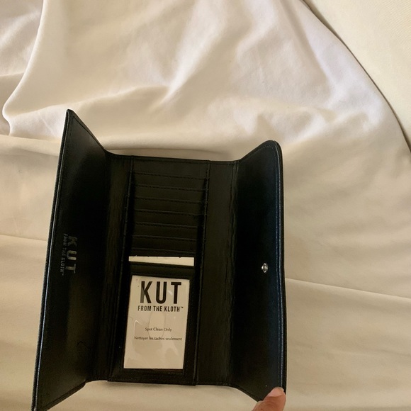 kut from the kloth wallet - Picture 3 of 5